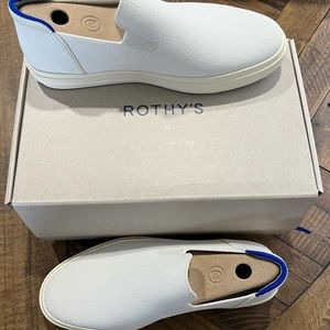 BNIB Rothy’s • The City Slip On Sneaker